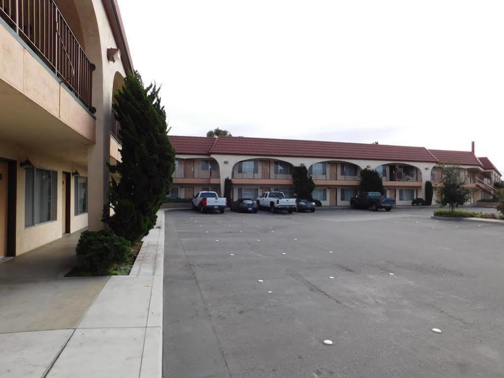 Laurel Inn & Conference Center Salinas Exterior photo
